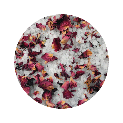 Badesalz mit Rosenblüten